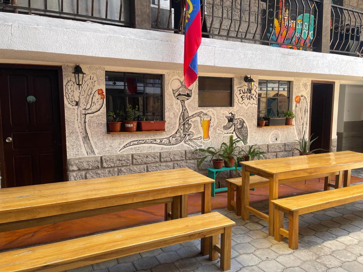 El Jardin Escondido Party Hostel Baños Exteriér fotografie